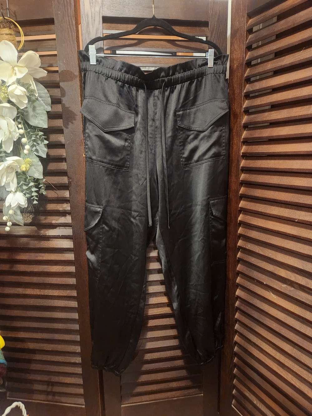 Banana Republic Black Cargo Jogger Pants